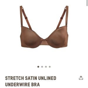 SKIMS STRETCH SATIN UNLINED UNDERWIRE BRA
